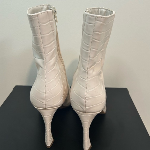 Express boot heels size 9 brand new - Picture 6 of 7